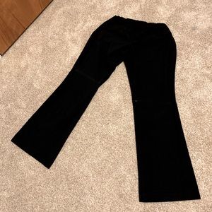 Size large, motherhood maternity dress pant.